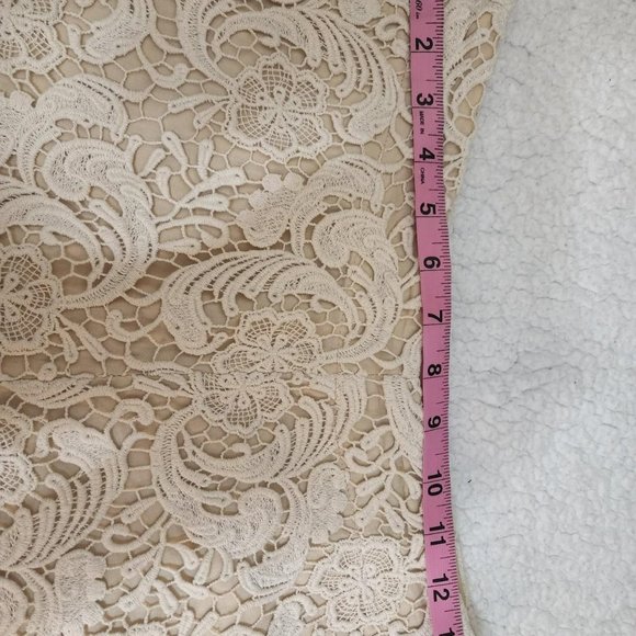 Arc and Company Ivory/bone/creme knit woven shorts Small - Picture 4 of 4